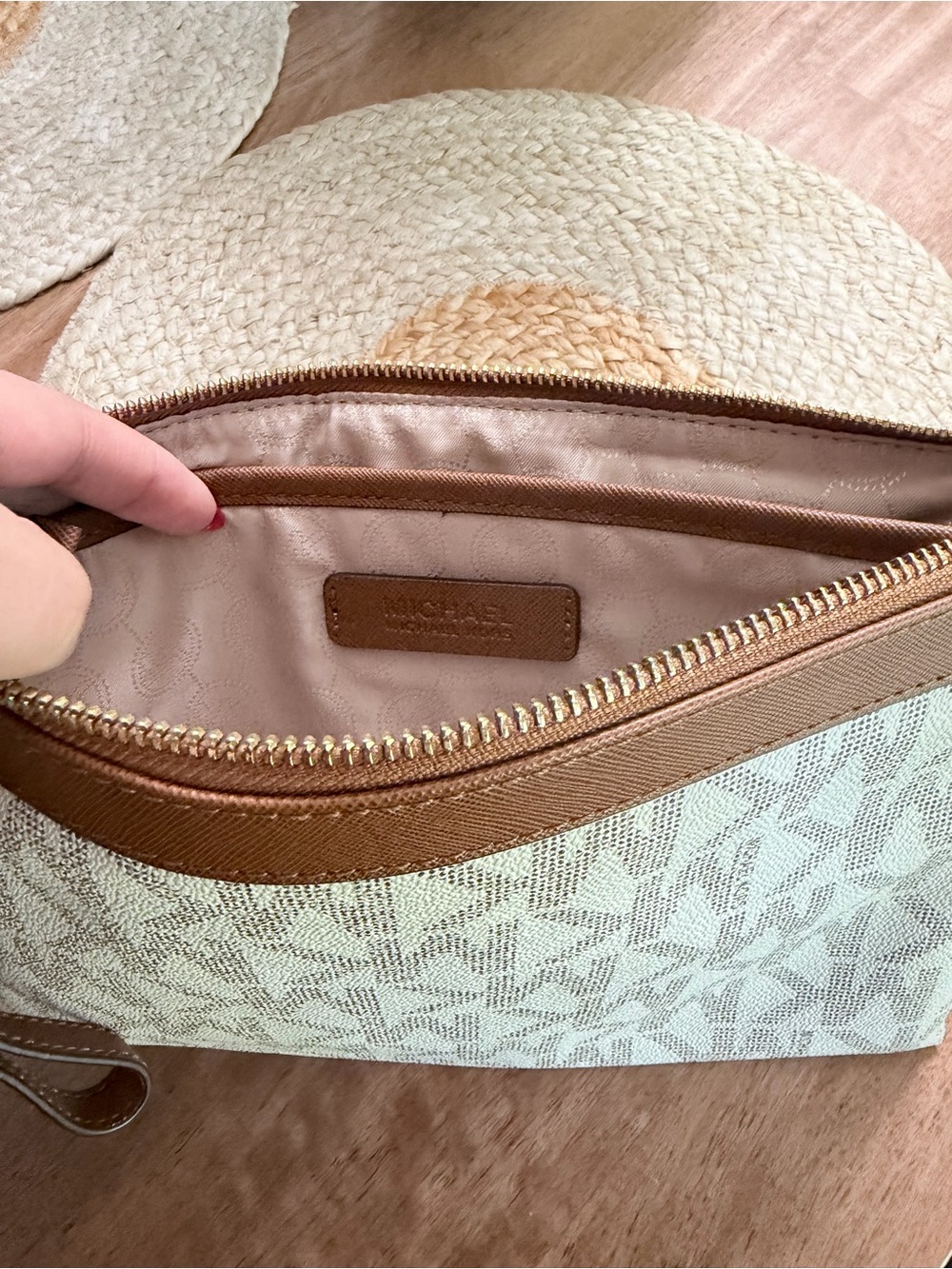 Michael Kors White and Brown MK Logo Wristlet Pouch - Picture 3 of 4